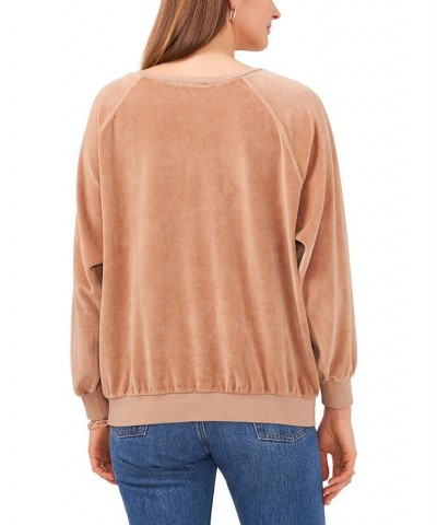 Women's Long Sleeve Raglan Crewneck Pullover Top Brown $23.13 Tops