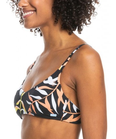 Juniors' Hibiscus Wave V-Neck Bralette Bikini Top & Cheeky Bikini Bottoms Anthracite Hibiscus Wave $26.24 Swimsuits